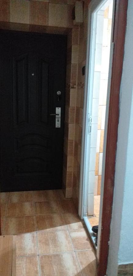 Garsoniera Lejlighed Buzău Eksteriør billede